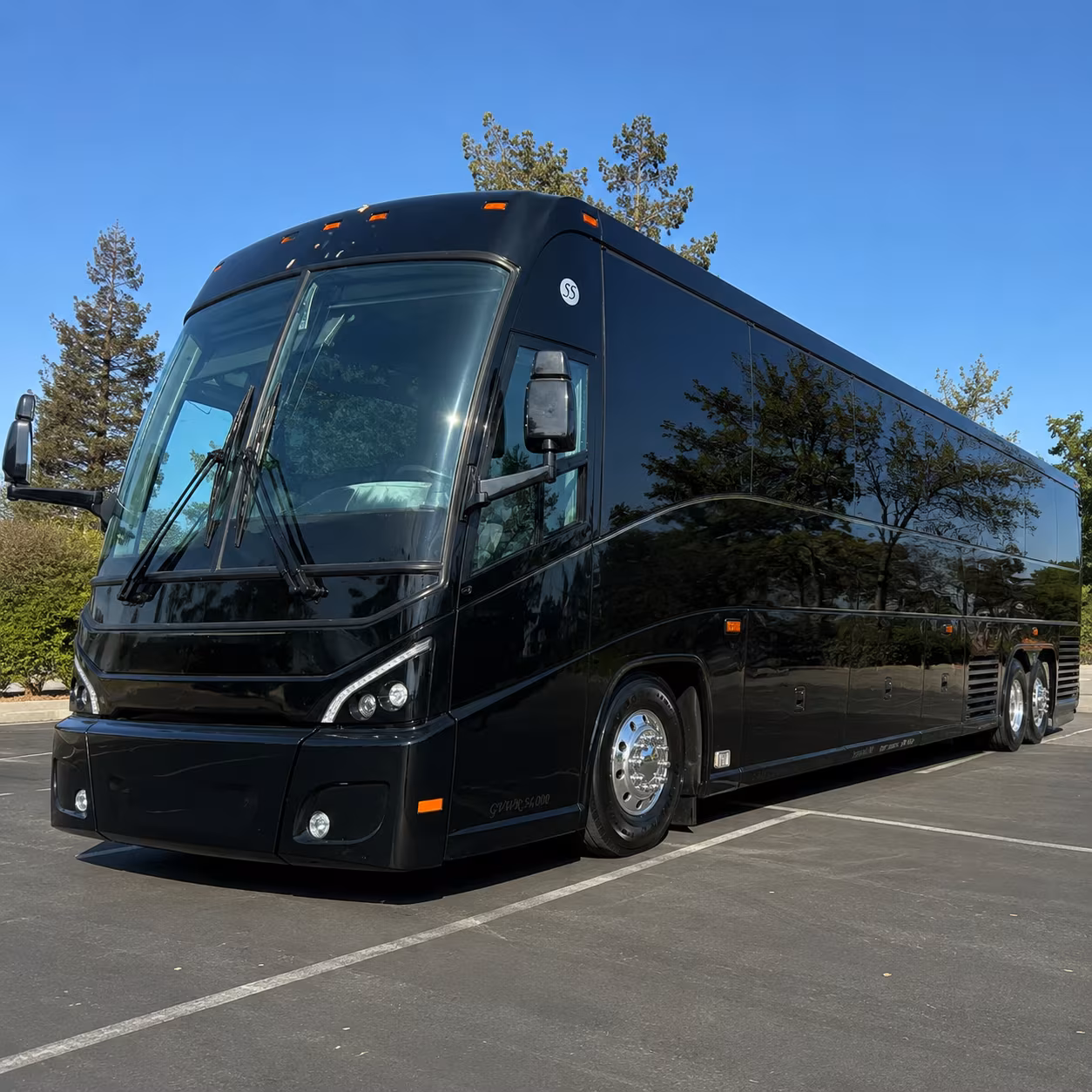 charterbusserviceswyoming com will help you get from wyoming to jackson hole and the tetons