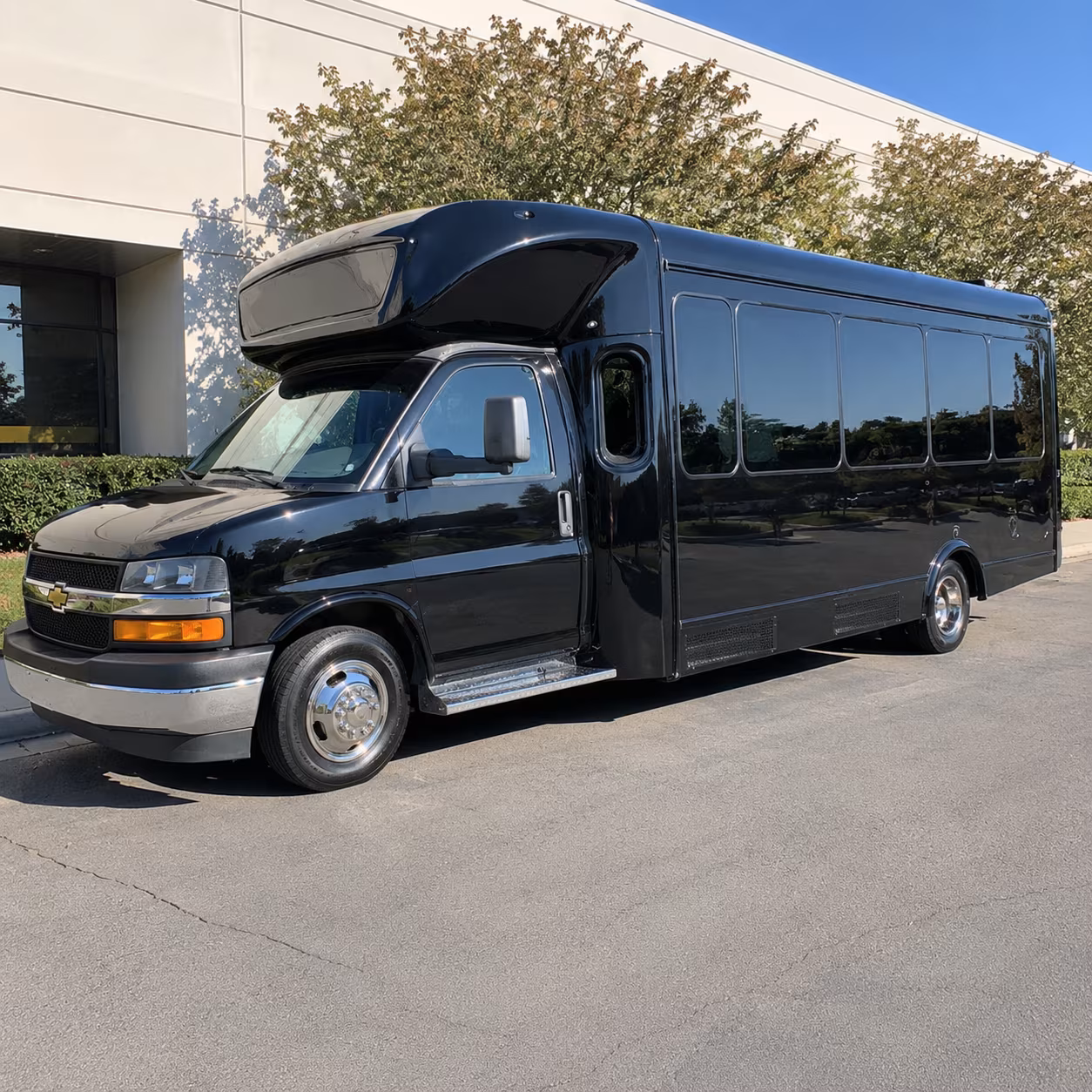 prom party buses from wyoming to downtown grand rapids venues